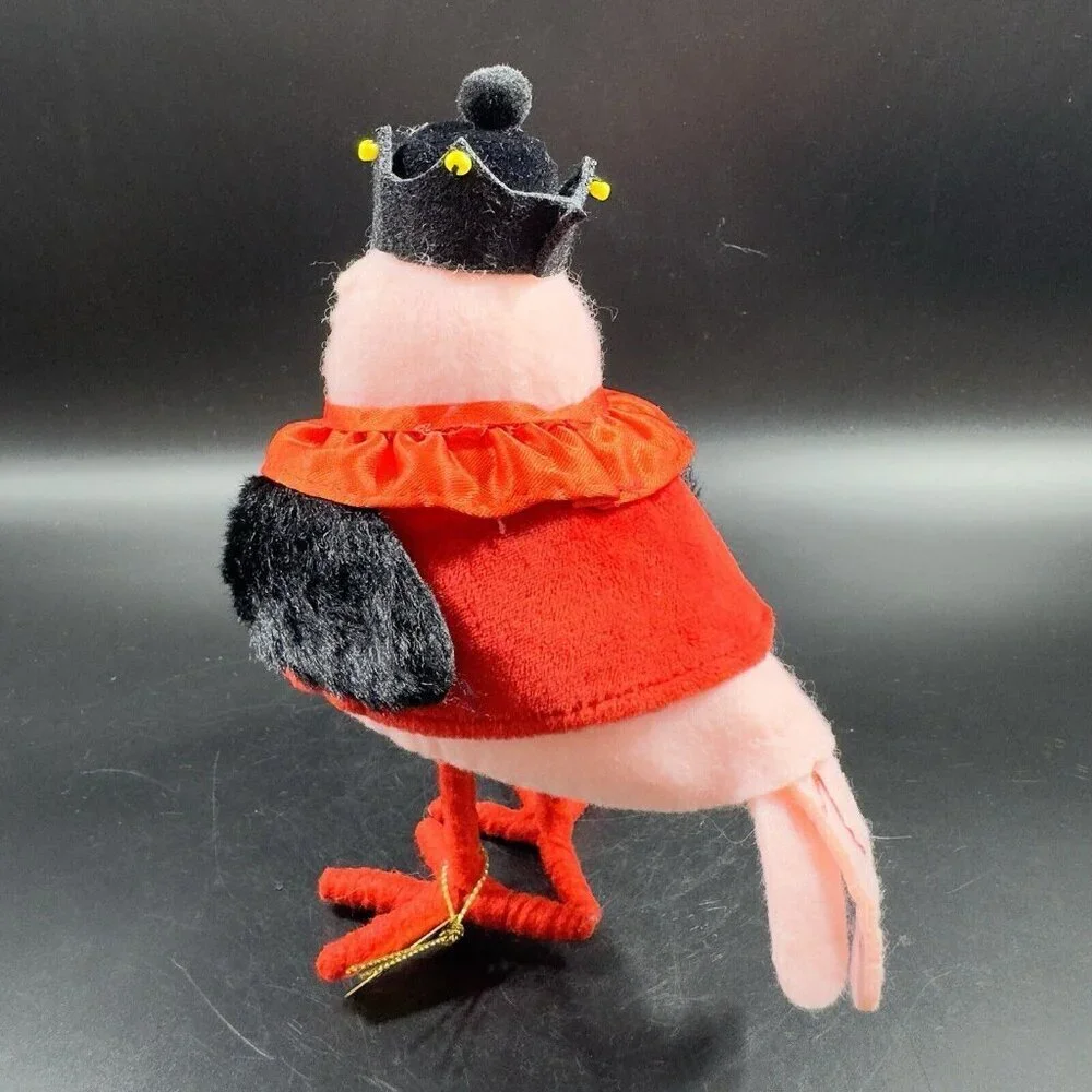 2024 Target Spritz Bird Kingsley Featherly Friends Valentine's‎ King of Hearts